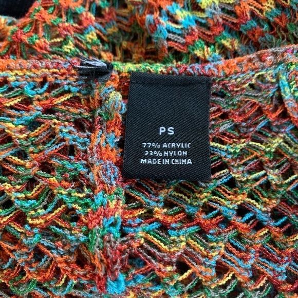 *SALE* EUC Gorgeous Boho Crochet Multicolored Top! - Picture 13 of 13